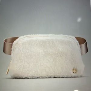 Lululemon Sherpa Fleece Everywhere 1L belt bag light ivory cream bone off white